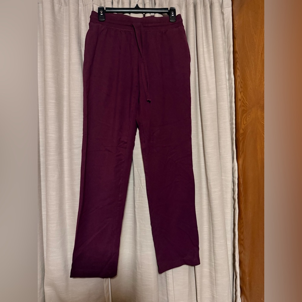 Women’s Burgundy Pants
